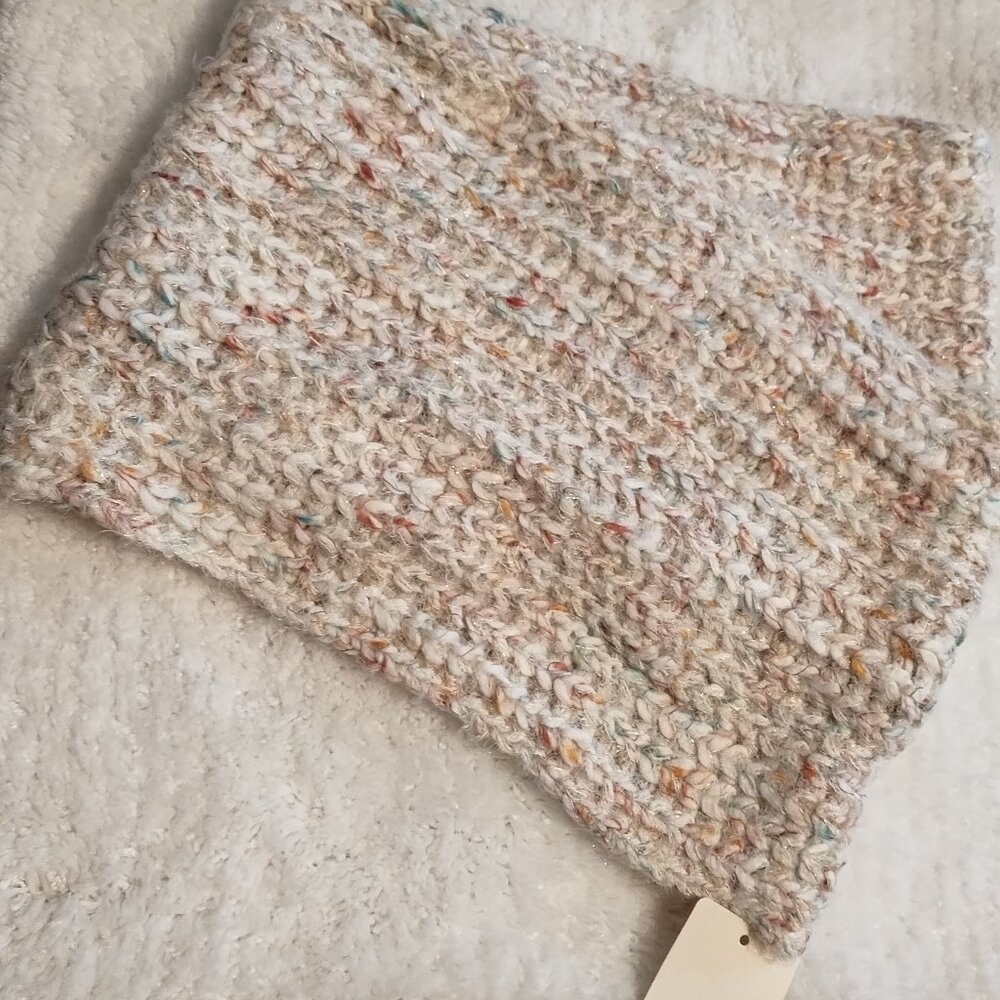 a.n.a Scarf & Hat Set w/Free Gift! - Picture 3 of 7